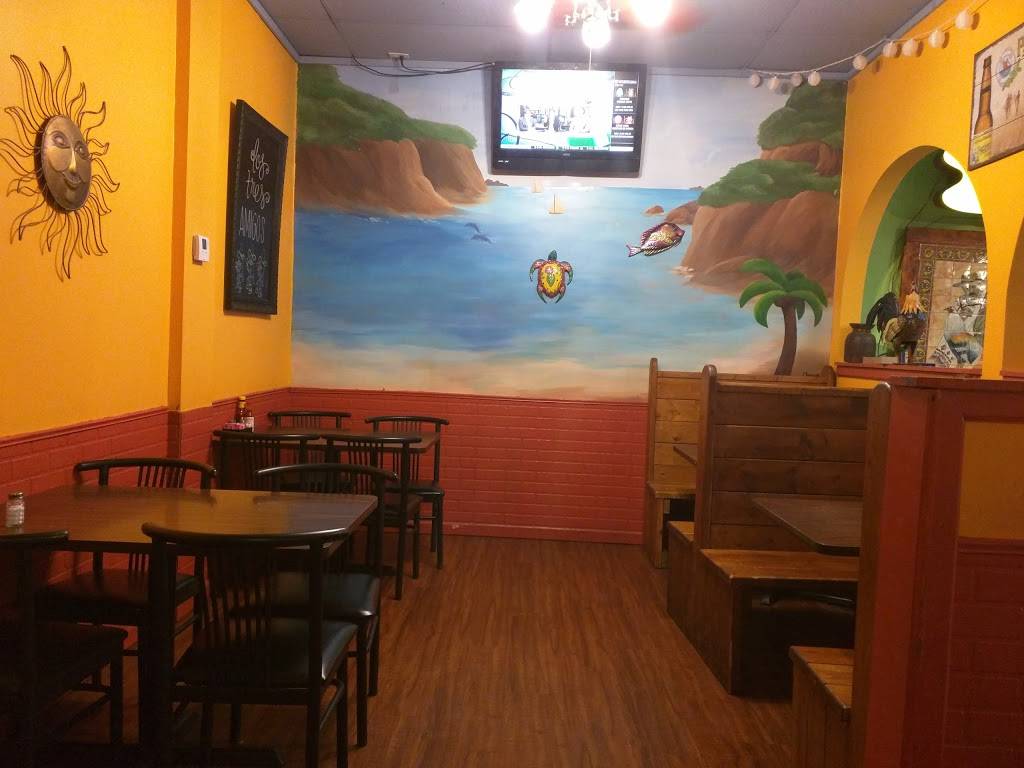 Los Tres Amigos | restaurant | 929 S State St, Jerseyville, IL 62052, USA | 6186398226 OR +1 618-639-8226