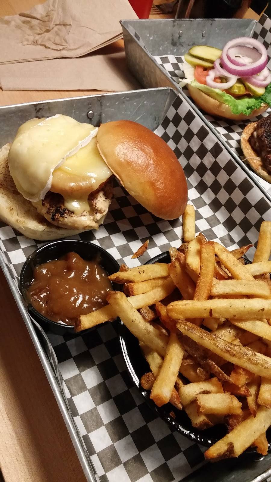 The Works Gourmet Burger Bistro | restaurant | 80 Dalhousie St, Brantford, ON N3T 2L2, Canada | 5193046789 OR +1 519-304-6789