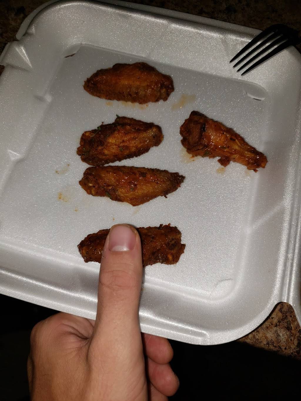 Wingz & Tingz | restaurant | 388 Blue Hill Avenue, Boston, MA 02121, USA | 6176528580 OR +1 617-652-8580