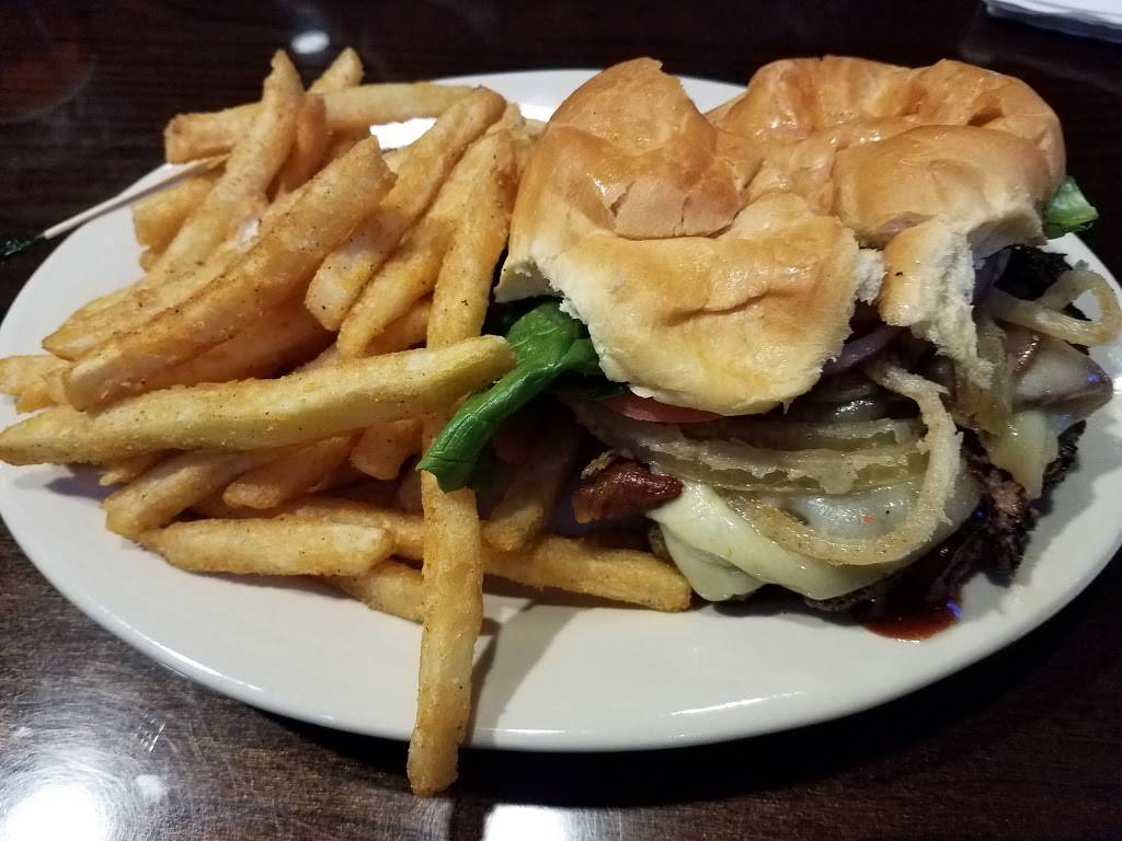 TDs Tailgate Grill | restaurant | 1645 N Main St, North Canton, OH 44720, USA | 3303059660 OR +1 330-305-9660