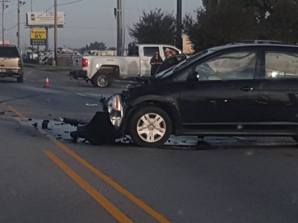 Pilot Travel Center | restaurant | 5660 W Sunset Ave, Springdale, AR 72762, USA | 4798726100 OR +1 479-872-6100