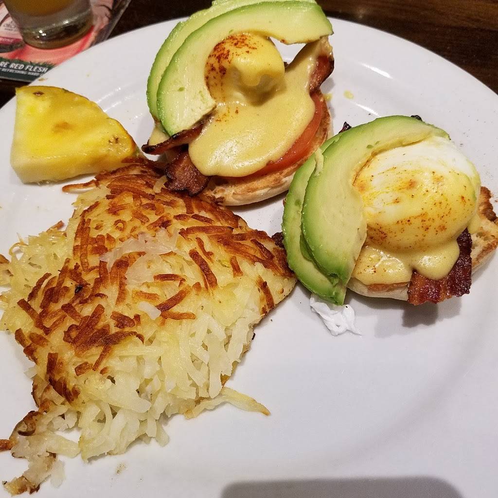 Giovanni Pastrami | restaurant | 227 Lewers St, Honolulu, HI 96815, USA | 8089232100 OR +1 808-923-2100