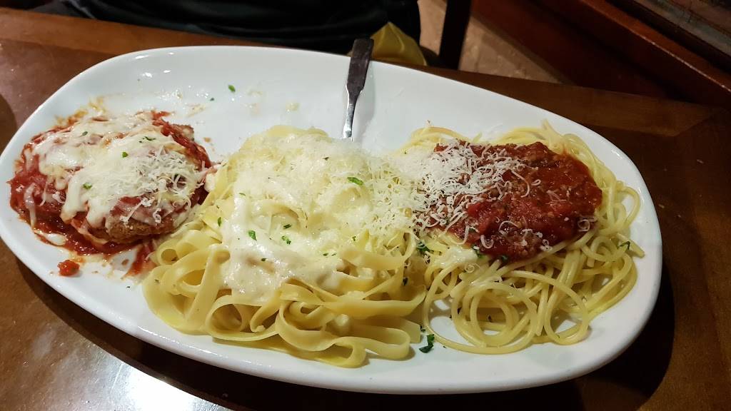 Olive Garden Italian Restaurant | meal takeaway | 1884 Marron Rd bldg l, Carlsbad, CA 92008, USA | 7604341016 OR +1 760-434-1016