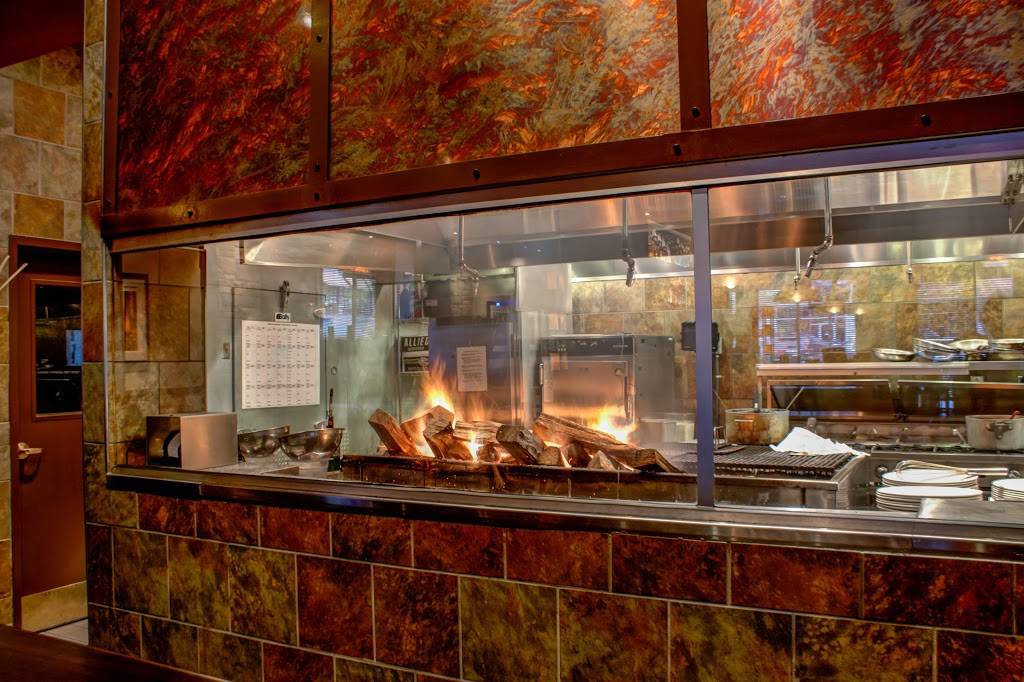 Firebirds Wood Fired Grill | restaurant | 1607 Village Market Boulevard Southeast, Leesburg, VA 20175, USA | 7038400443 OR +1 703-840-0443