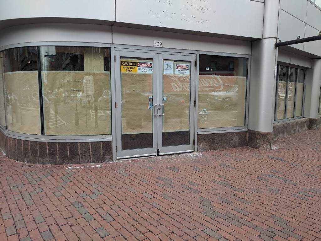 Au Bon Pain | bakery | Charles River Plaza, 209 Cambridge St, Boston, MA 02114, USA | 6177231278 OR +1 617-723-1278