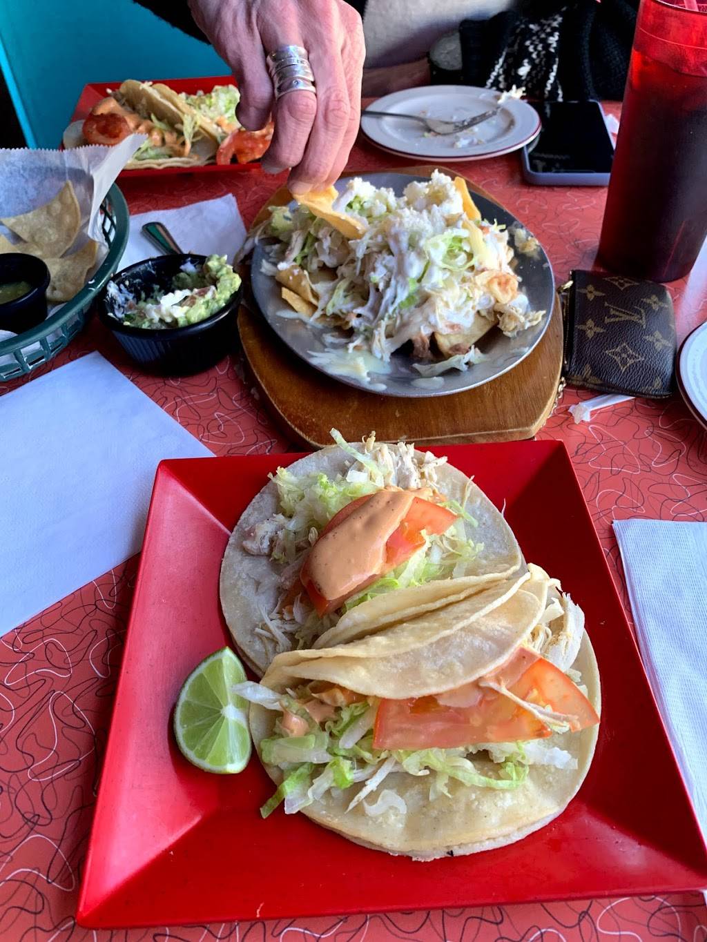 El Burrito Restaurant | restaurant | 180 Bridge St, Phoenixville, PA 19460, USA | 4845242811 OR +1 484-524-2811