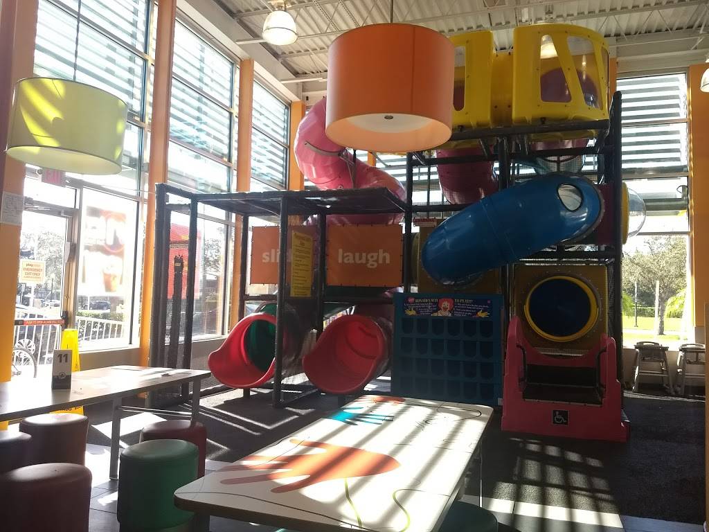 McDonalds | cafe | 14001 Town Loop Blvd, Orlando, FL 32837, USA | 4074388114 OR +1 407-438-8114