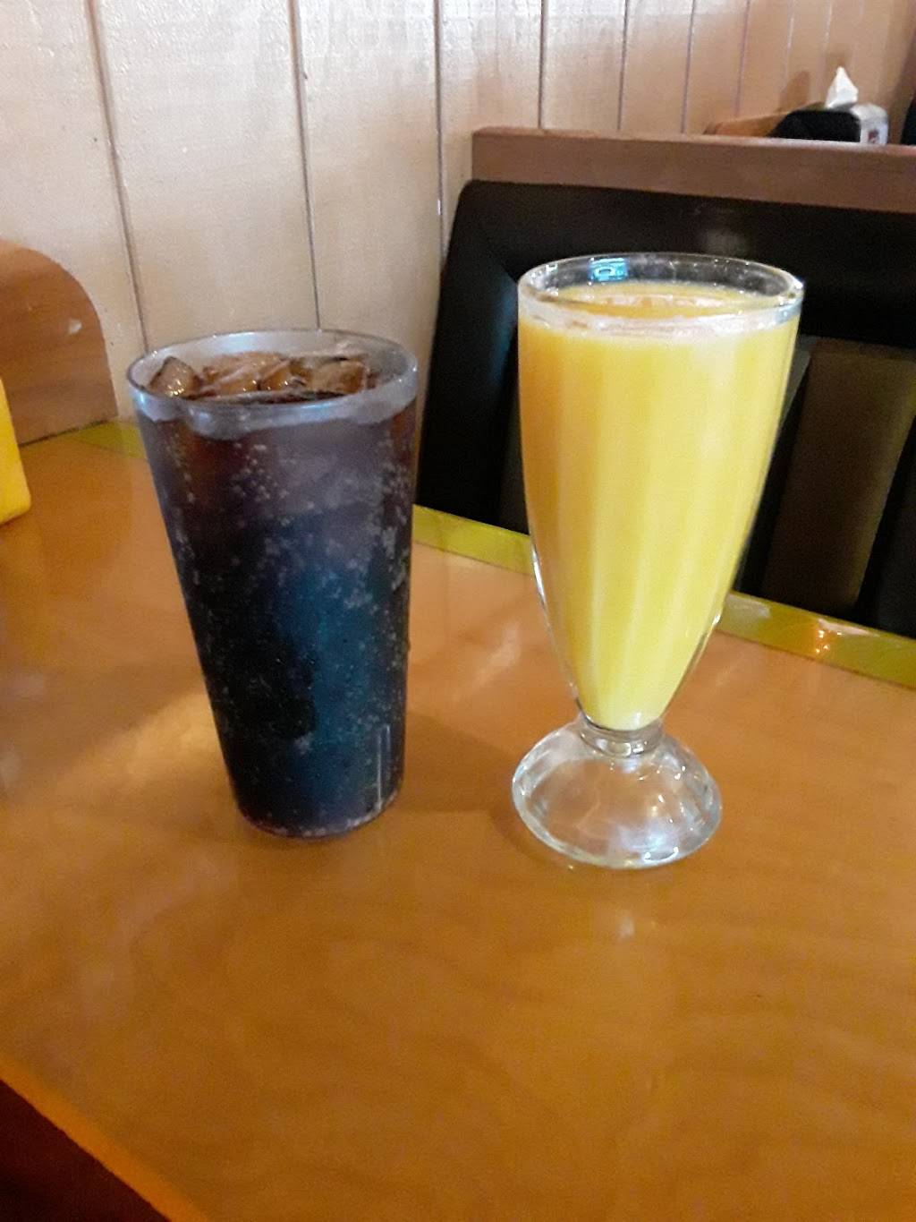 Woodys Diner | restaurant | 10136 Adams Ave, Huntington Beach, CA 92646, USA | 7149654555 OR +1 714-965-4555