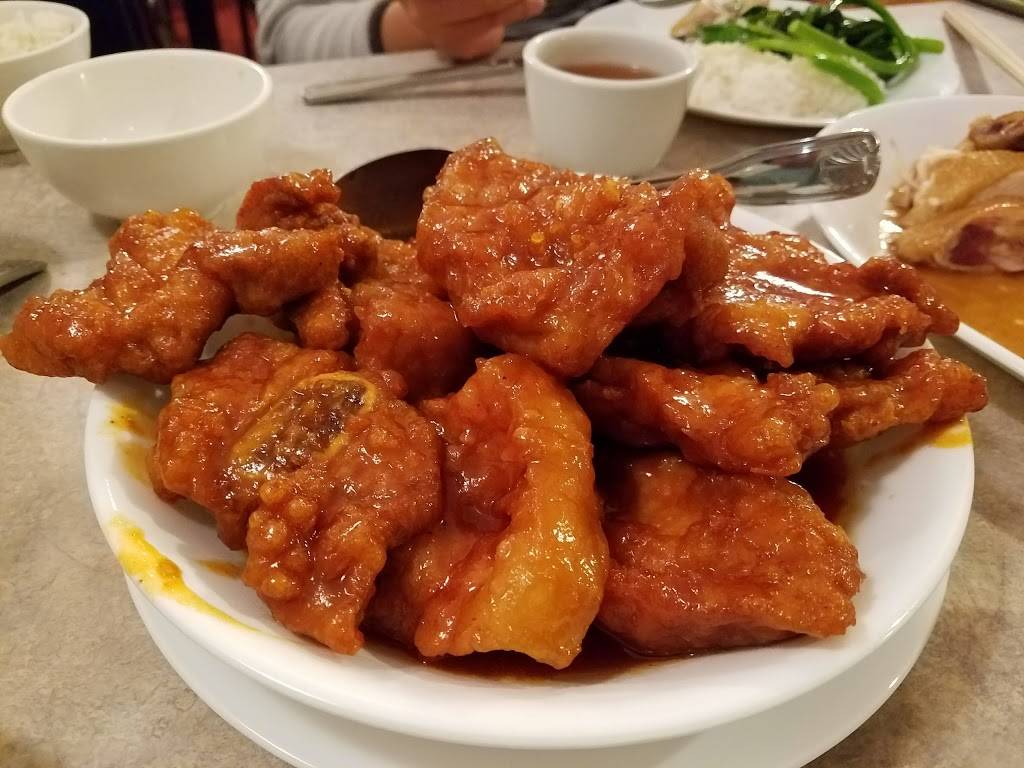 Victoria Seafood | restaurant | 1029 Commonwealth Avenue, Boston, MA 02215, USA | 6177835111 OR +1 617-783-5111