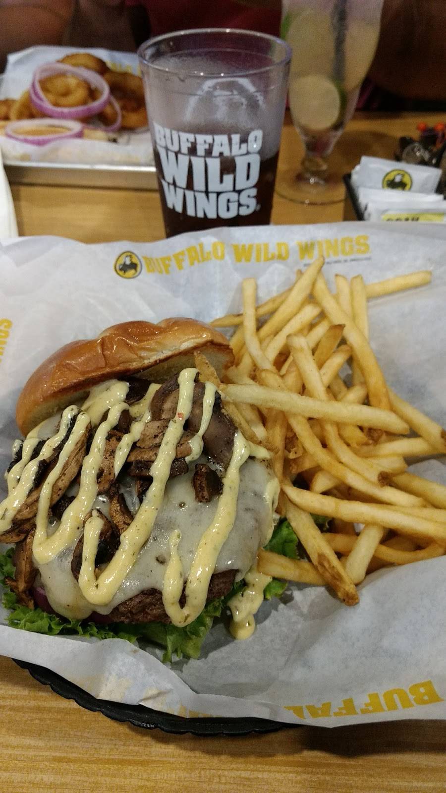 Buffalo Wild Wings | meal takeaway | 1403 N Main St, Farmville, VA 23901, USA | 4343155522 OR +1 434-315-5522
