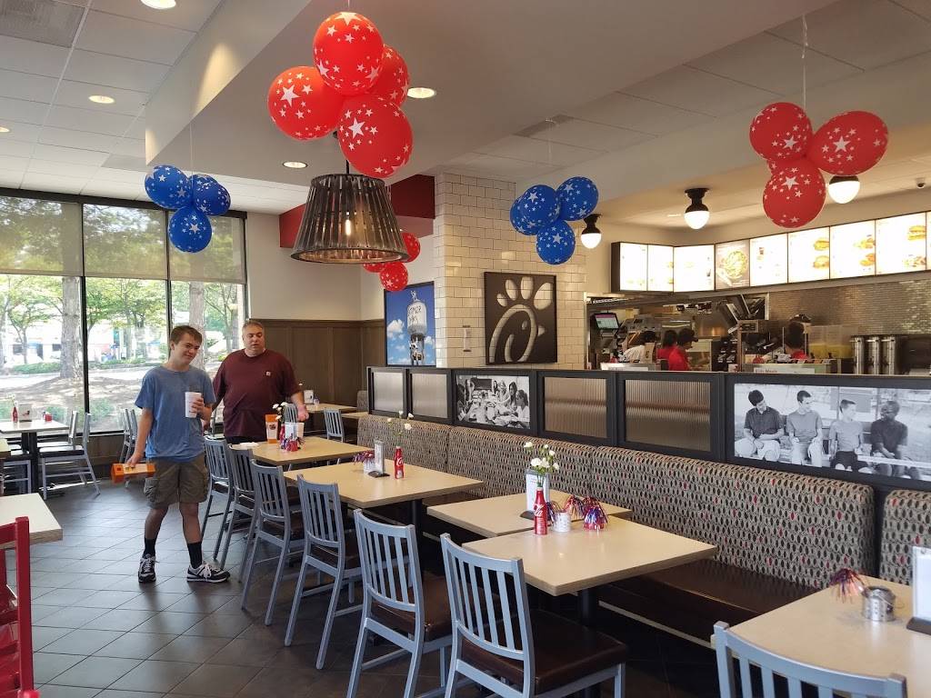 Chick-fil-A North Point Village Center | restaurant | 1494 North Point Village Center, Reston, VA 20194, USA | 7034811725 OR +1 703-481-1725