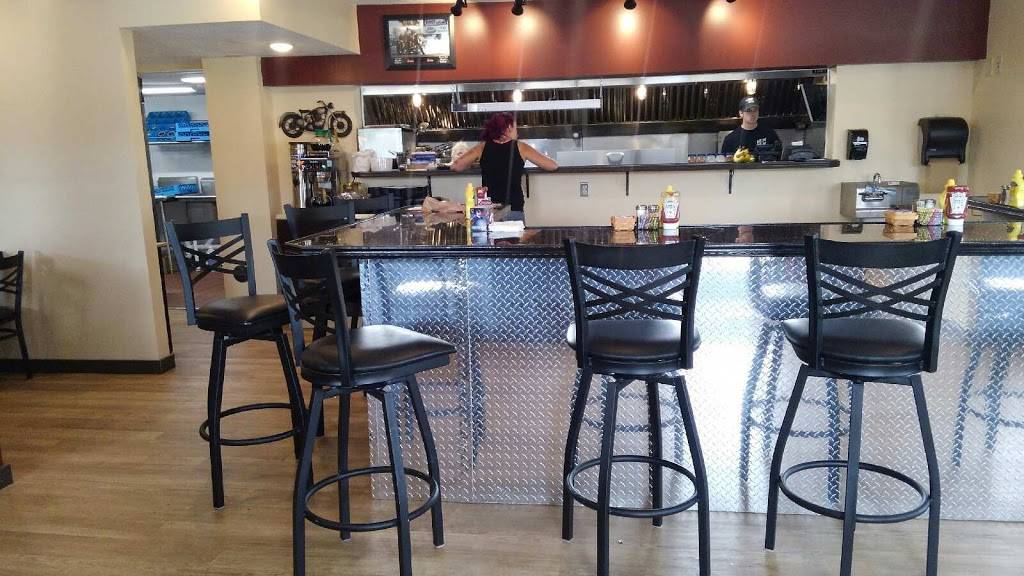 Hot Grillz Diner | restaurant | 7188 Northfield Rd, Macedonia, OH 44056, USA | 4406589666 OR +1 440-658-9666