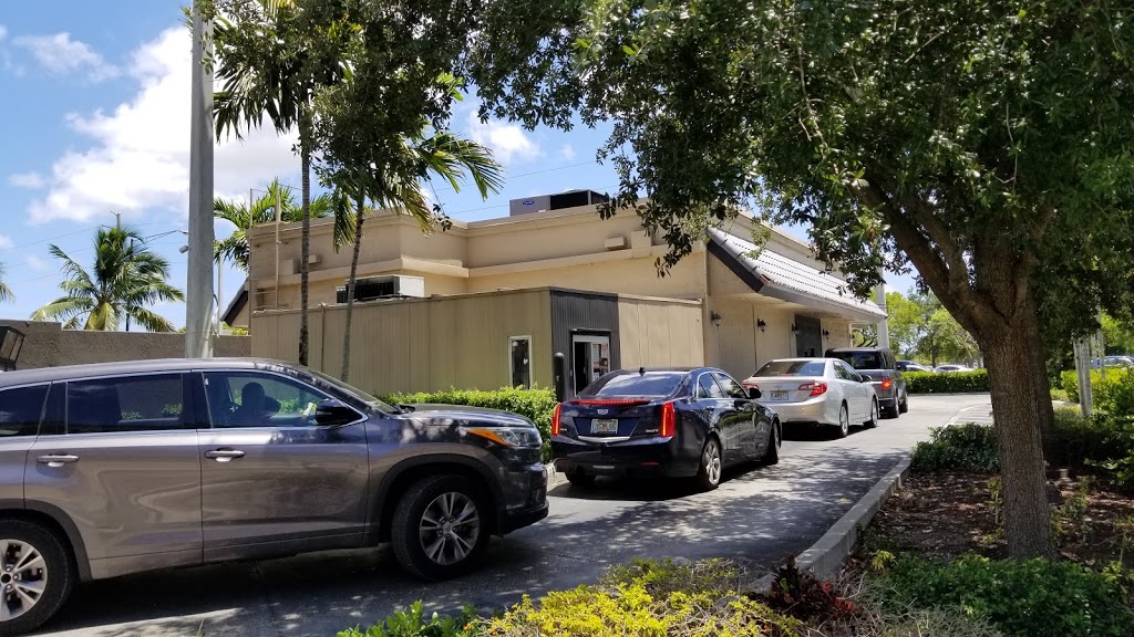 Burger King | restaurant | 4003 W Oakland Park Blvd, Fort Lauderdale, FL 33313, USA | 7723075330 OR +1 772-307-5330