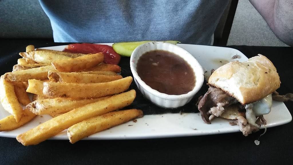 BBs Bar & Grille | restaurant | 2424 Cranberry Hwy, Wareham, MA 02571, USA | 7746784215 OR +1 774-678-4215