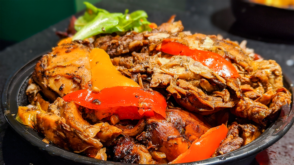 One Love Ma Maebells Cafe | restaurant | 160 Green St #3, Worcester, MA 01610, USA | 7742723969 OR +1 774-272-3969