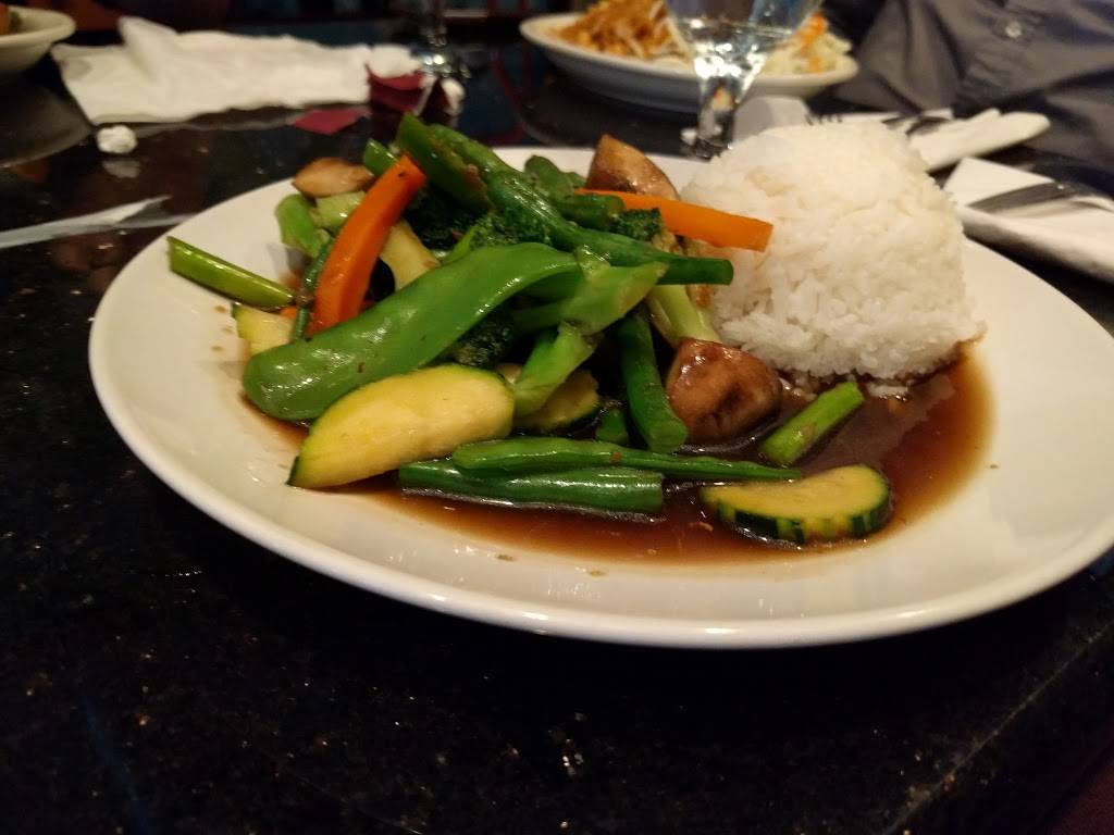 Jaded Thai | restaurant | 1608 Algonquin Rd, Hoffman Estates, IL 60192, USA | 8479074424 OR +1 847-907-4424