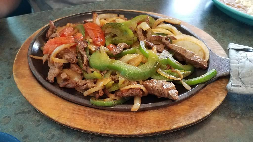 Agave | restaurant | 901 Safari Dr, Columbia, MO 65202, USA | 5732565611 OR +1 573-256-5611