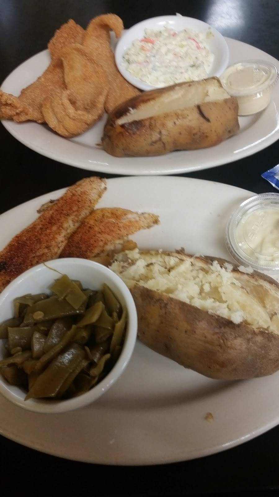 Kilgores Restaurant | restaurant | 2595 Old Nashville Hwy, Smithville, TN 37166, USA | 6152158249 OR +1 615-215-8249