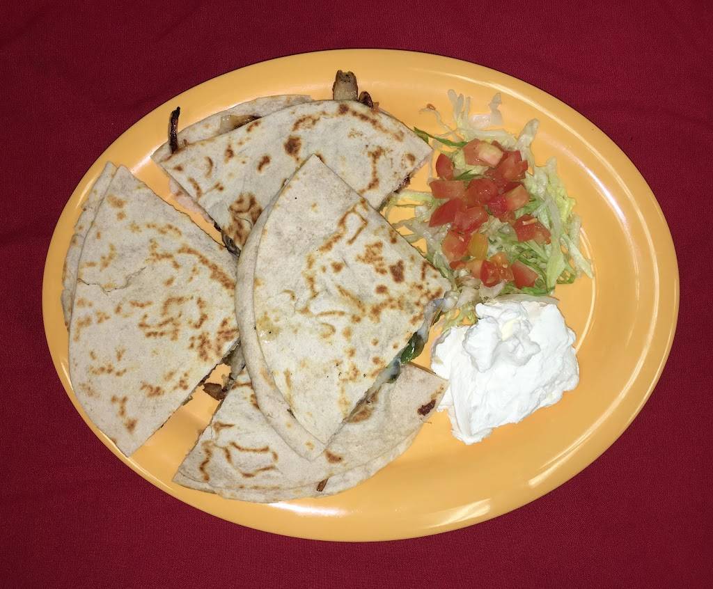 Los Jarritos Mexican Food | restaurant | 801 S Eagle St, Weimar, TX 78962, USA | 9797029199 OR +1 979-702-9199