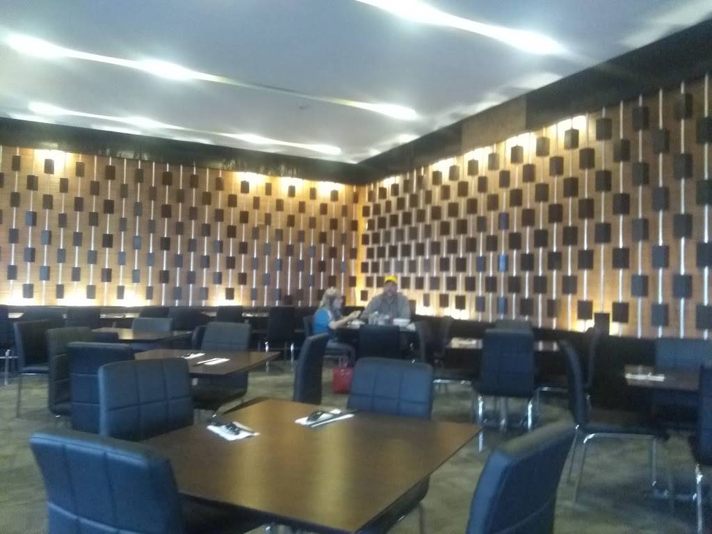 Ben Thanh | restaurant | 393 Woodlawn Rd W, Guelph, ON N1H 7M1, Canada | 5197676668 OR +1 519-767-6668