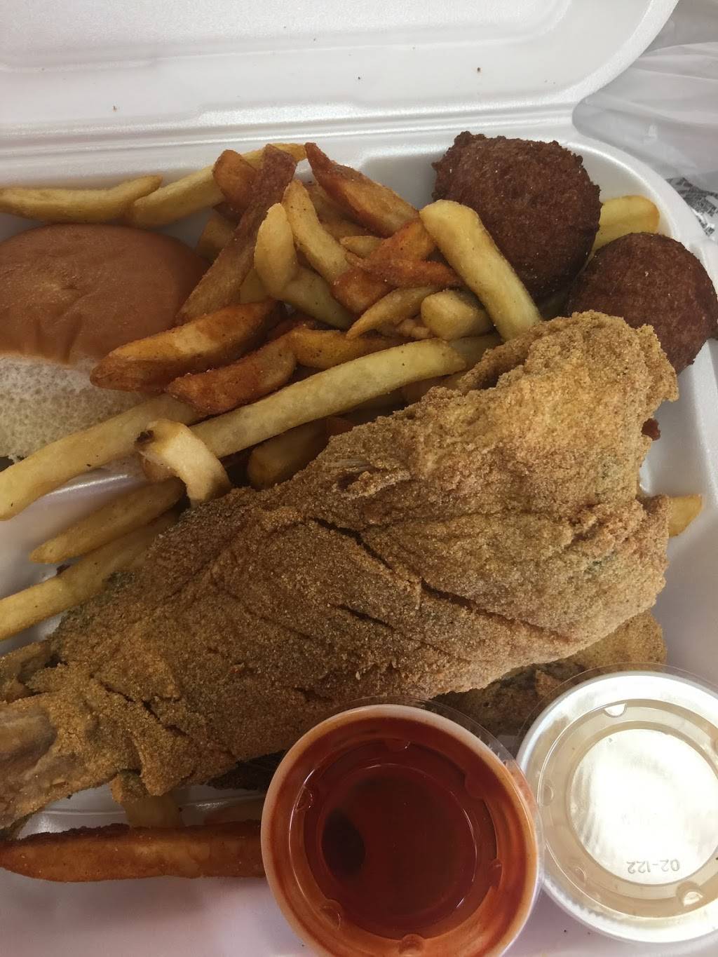 Johns Seafood | restaurant | 6904 Linwood Ave, Shreveport, LA 71106, USA | 3188612229 OR +1 318-861-2229