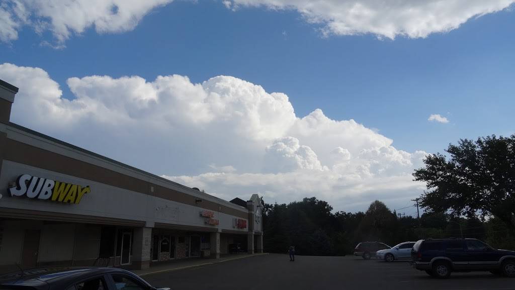 Subway | restaurant | 2813 N Sherman Ave, Madison, WI 53704, USA | 6082417827 OR +1 608-241-7827