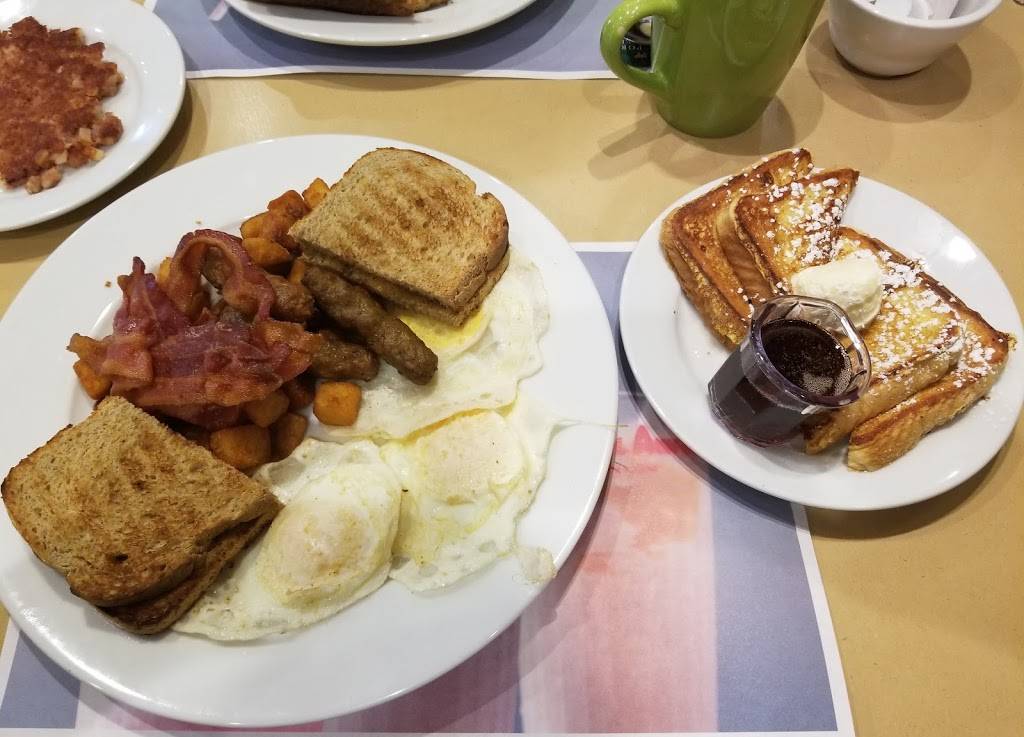 Newport Creamery | restaurant | 701 Fall River Ave, Seekonk, MA 02771, USA | 5083364519 OR +1 508-336-4519