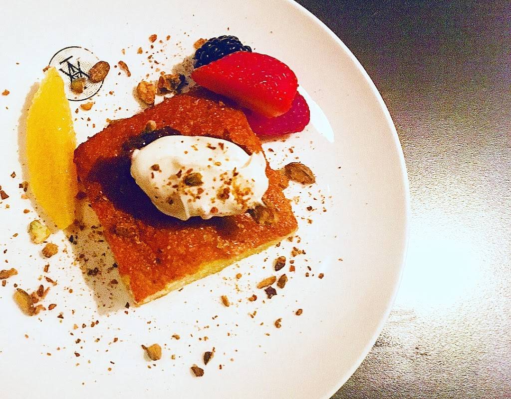 Ufficio | restaurant | 1214 Dundas St W, Toronto, ON M6J 1X5, Canada | 4165358888 OR +1 416-535-8888