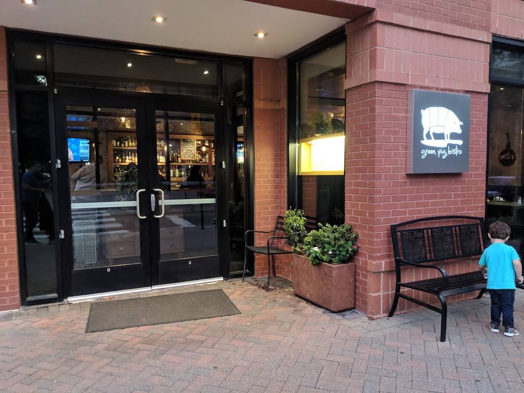 Green Pig Bistro | restaurant | 1025 N Fillmore St, Arlington, VA 22201, USA | 7038881920 OR +1 703-888-1920