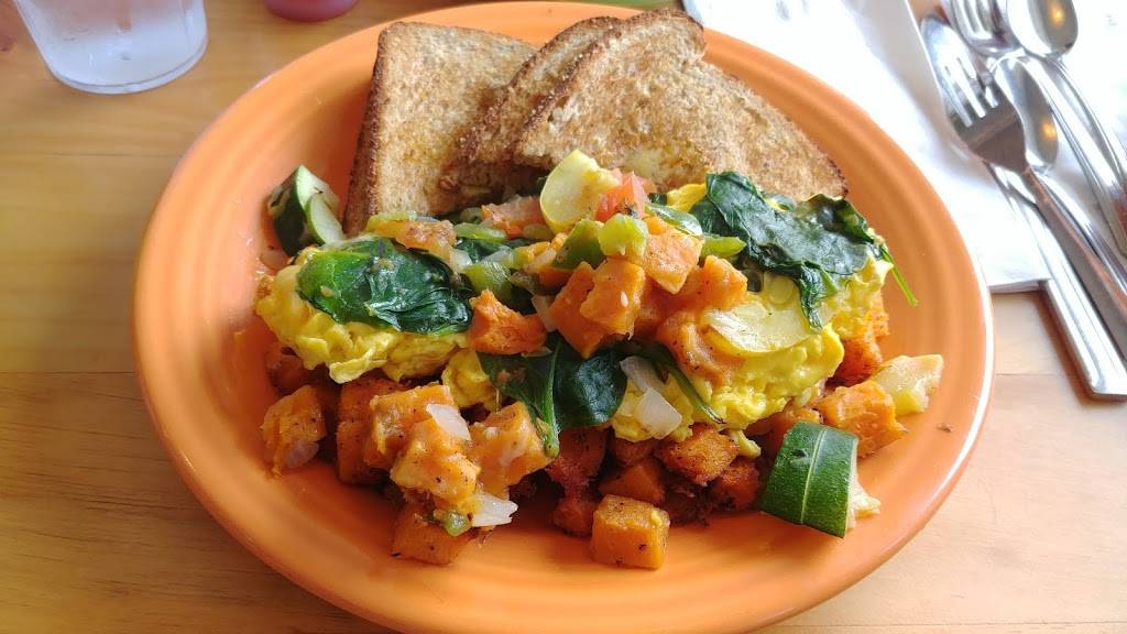 Tuckers | restaurant | 1328 Hooksett Rd, Hooksett, NH 03106, USA | 6032065757 OR +1 603-206-5757