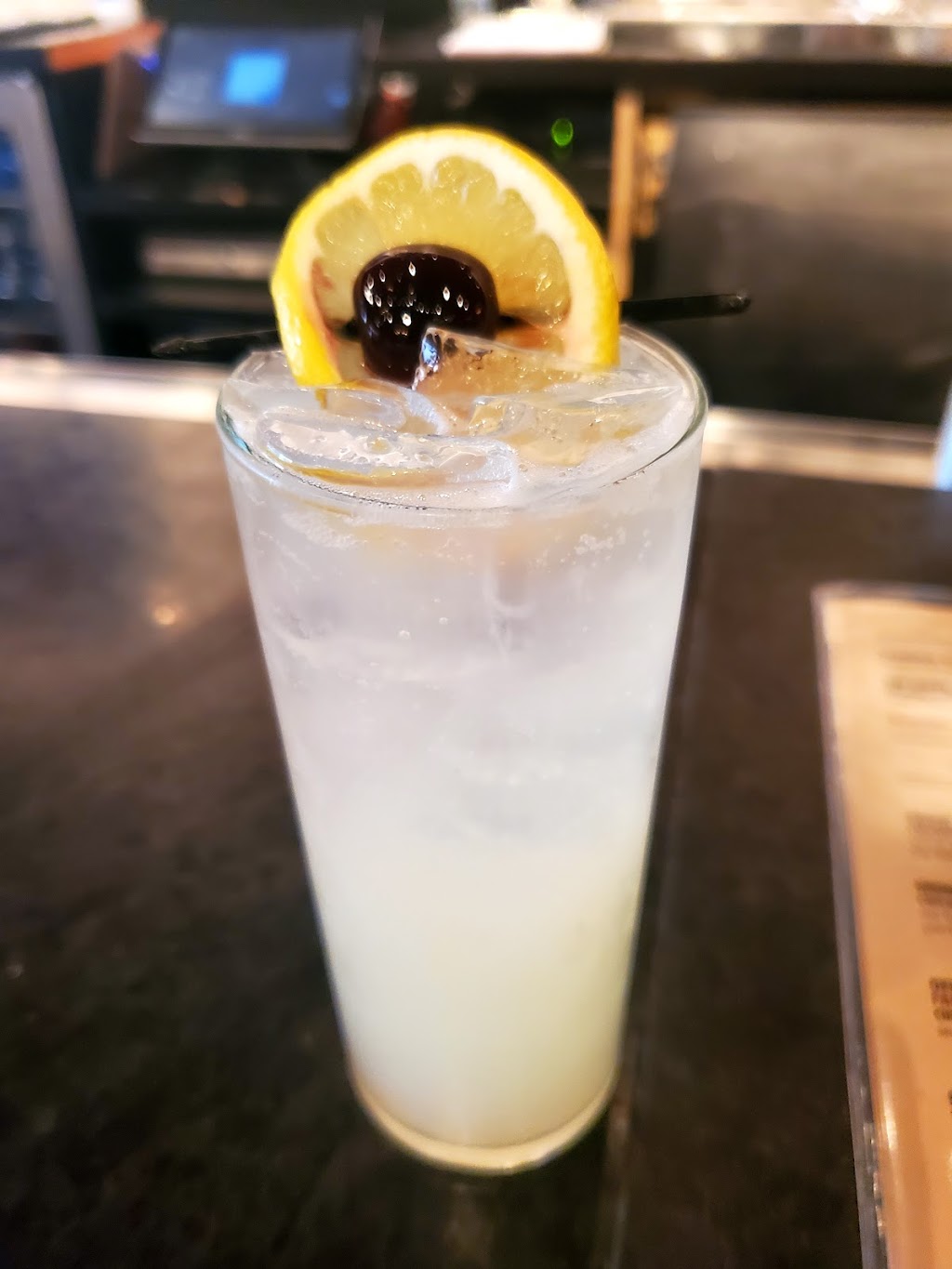 DMK Burger Bar | restaurant | 2954 N Sheffield Ave, Chicago, IL 60657, USA | 7733608686 OR +1 773-360-8686