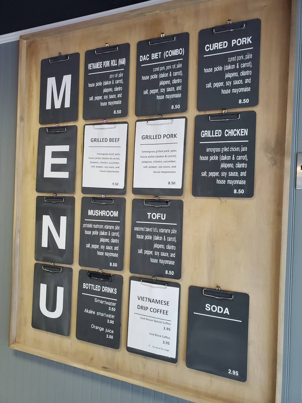 La Baguette | restaurant | 34580 Monterey Ave Unit 106, Palm Desert, CA 92211, USA | 7606205308 OR +1 760-620-5308