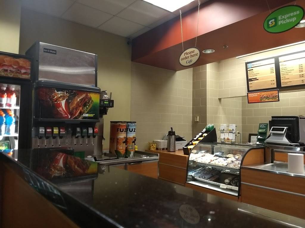 Subway Restaurants | restaurant | 3 Shircliff Way, Suite 101, Dillon Building, Jacksonville, FL 32204, USA | 9043841122 OR +1 904-384-1122