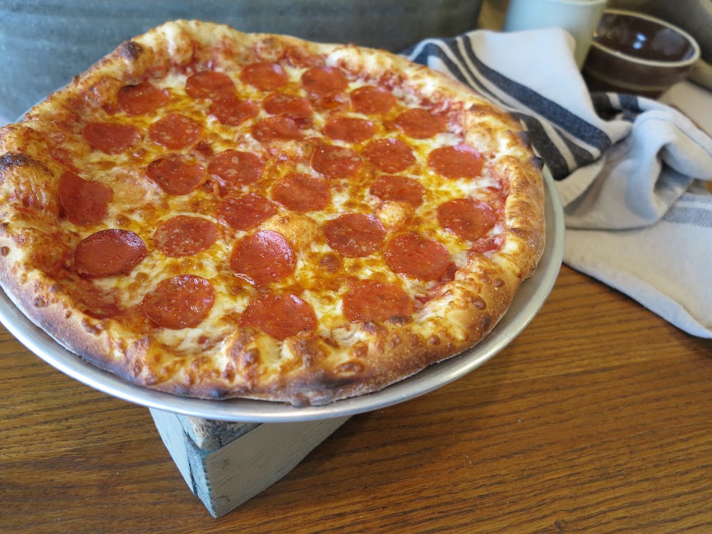 Sam & Louies Italian Restaurant & New York Pizzeria | restaurant | 310 Main St, Sterling, CO 80751, USA | 9705262550 OR +1 970-526-2550