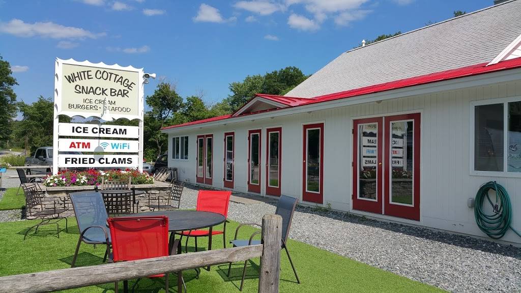 The White Cottage Snack Bar | restaurant | 863 W Woodstock Rd, Woodstock, VT 05091, USA | 8024573455 OR +1 802-457-3455