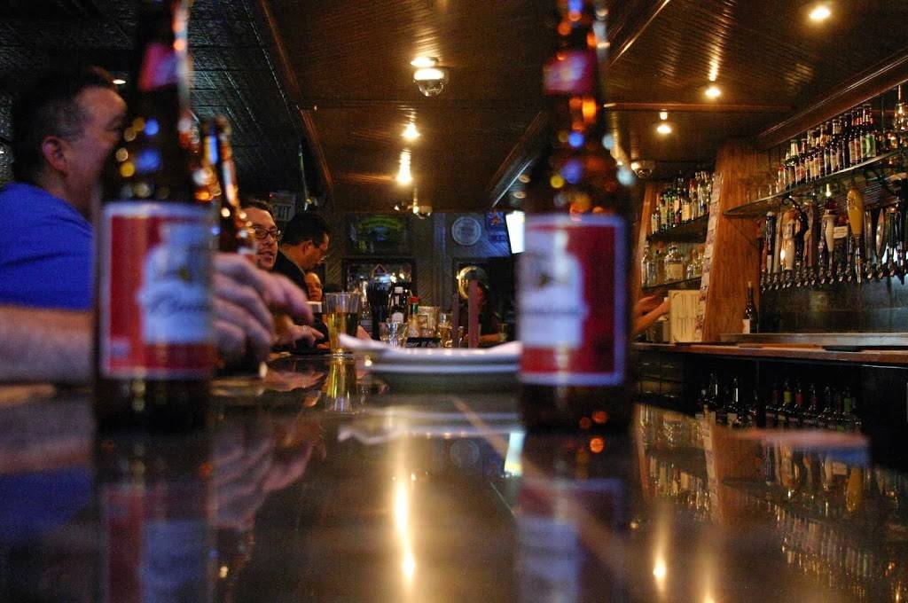 Louies Pub & Grill | restaurant | 5603 Menaul Blvd NE, Albuquerque, NM 87110, USA | 5058815333 OR +1 505-881-5333