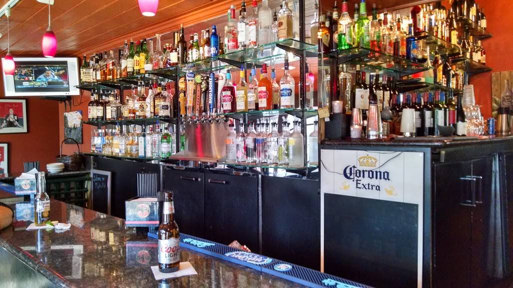 Mama Mias Mediterranean and Italian Cuisine | restaurant | 275 E Dunne Ave, Morgan Hill, CA 95037, USA | 4087768111 OR +1 408-776-8111