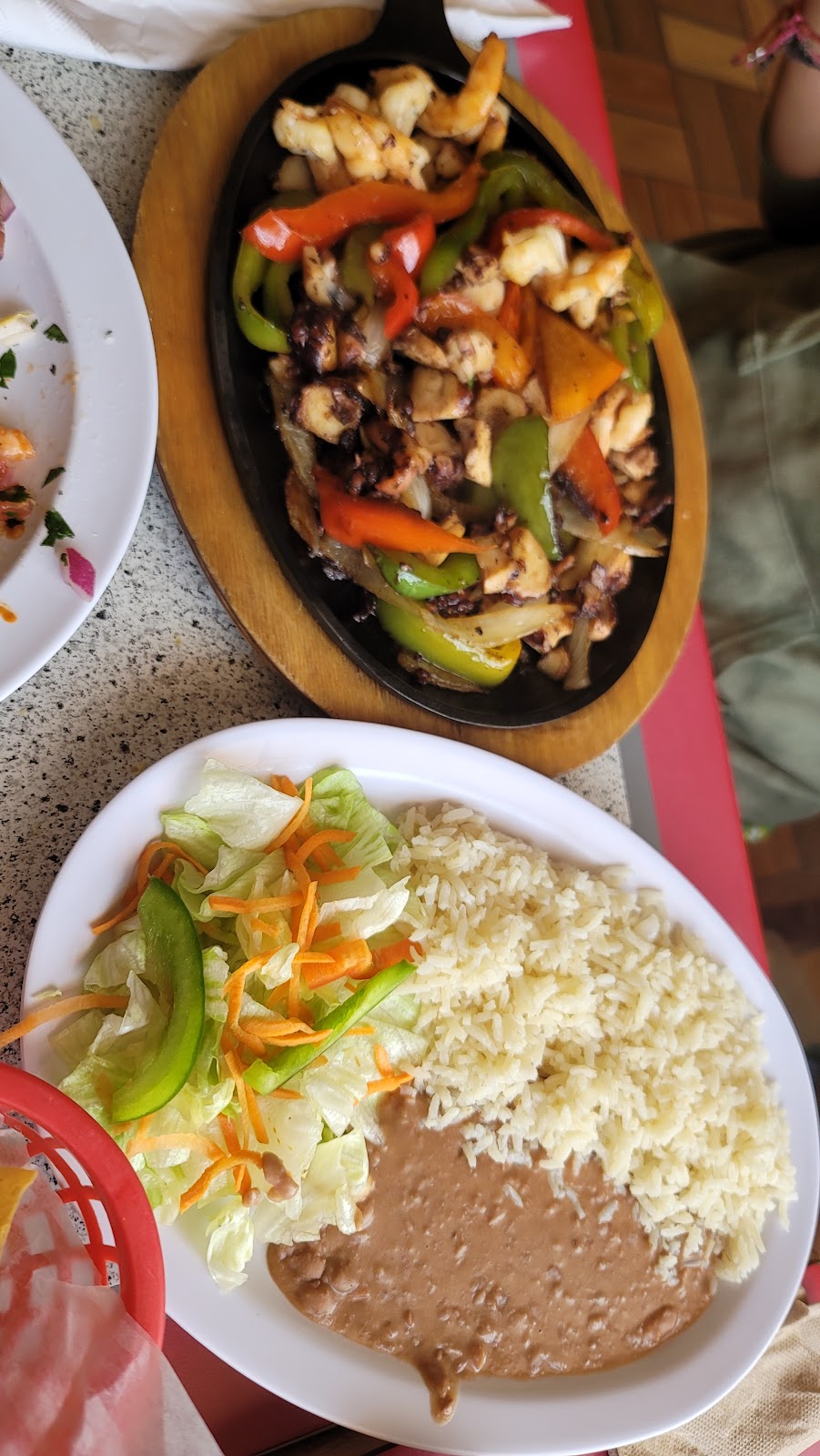 Marisco Los Primos | Mexican Restaurant | restaurant | 701 E Broadway Ave, Enid, OK 73701, USA | 5802421194 OR +1 580-242-1194