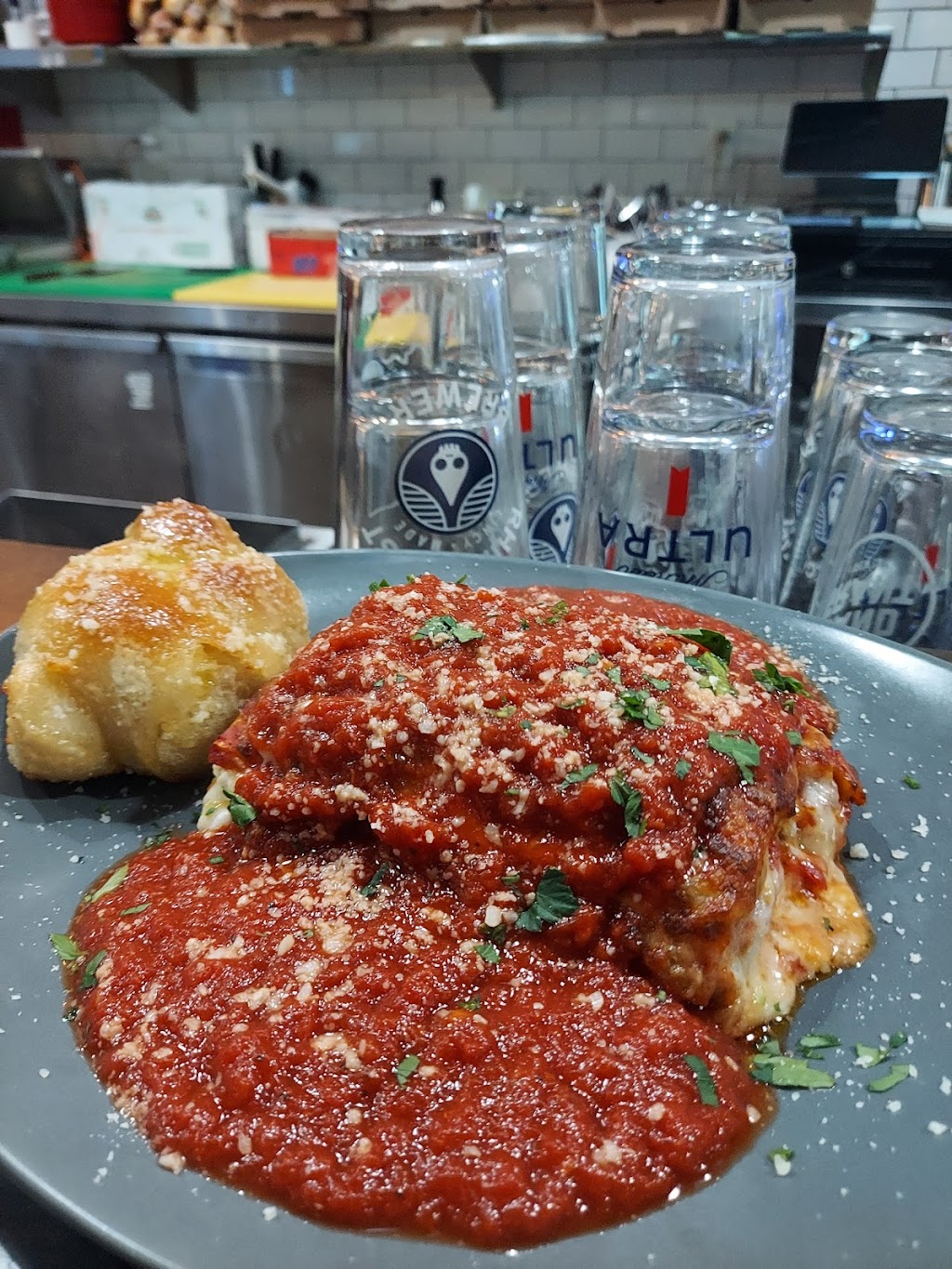 Aracri Pizzeria | restaurant | 51 E Gay St, Columbus, OH 43215, USA | 6142243013 OR +1 614-224-3013