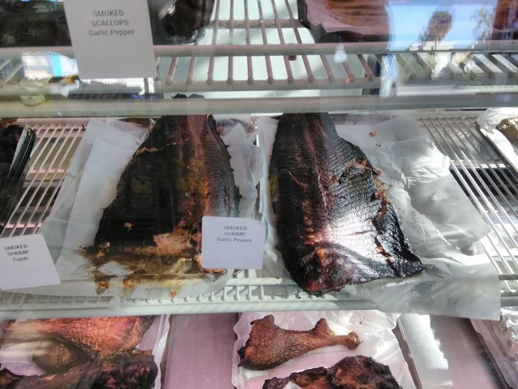 Mrs Peters Smoke House | restaurant | 1500 NE Dixie Hwy, Jensen Beach, FL 34957, USA | 7723342184 OR +1 772-334-2184