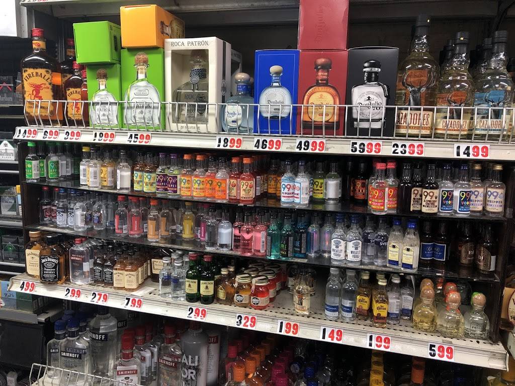 T & H Liquor-Deli Market | restaurant | 1530 W 6th St # 102, Corona, CA 92882, USA | 9517372322 OR +1 951-737-2322