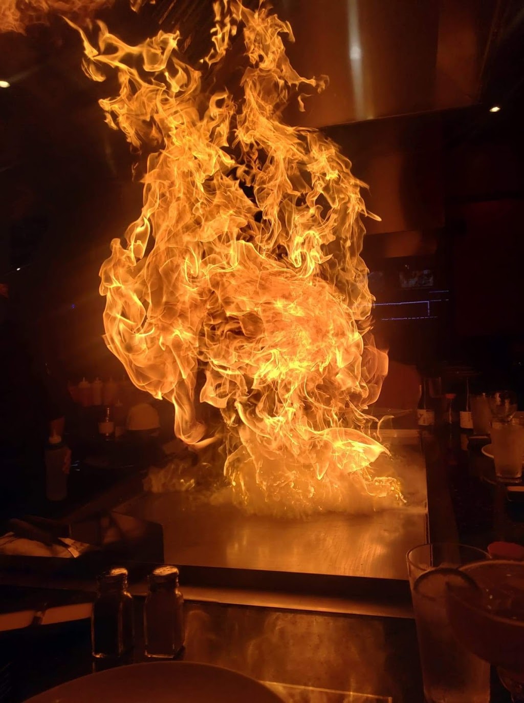 Tokyo Japanese Steakhouse & Sushi Bar | restaurant | 260 Cypress Edge Dr Unit 113, Palm Coast, FL 32164, USA | 3864479888 OR +1 386-447-9888