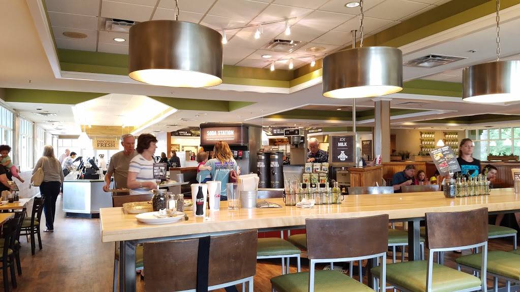 Sweet Tomatoes- Woodlands | restaurant | 1717 Lake Woodlands Dr, The Woodlands, TX 77380, USA | 2812920556 OR +1 281-292-0556