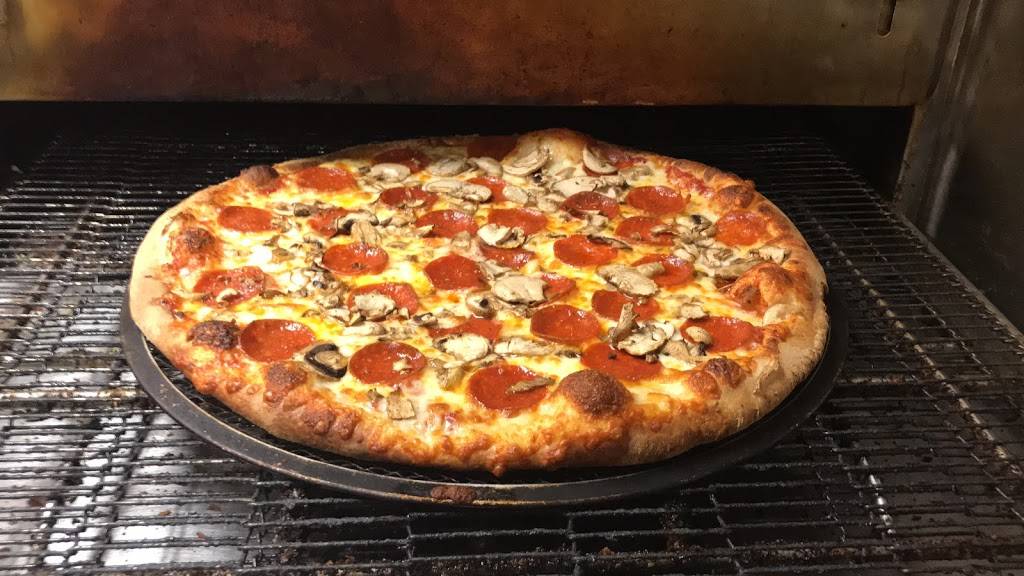 Roman’s Pizzeria | restaurant | 3700 RT 711 N, Wilpen, PA 15658, USA | 7244414908 OR +1 724-441-4908