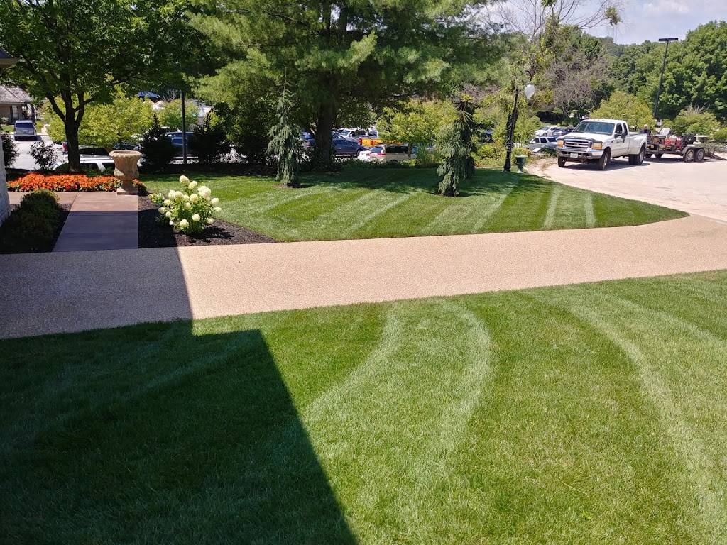 Millwood Golf and Racquet Club | restaurant | 3700 E Millwood Dr, Ozark, MO 65721, USA | 4178894200 OR +1 417-889-4200