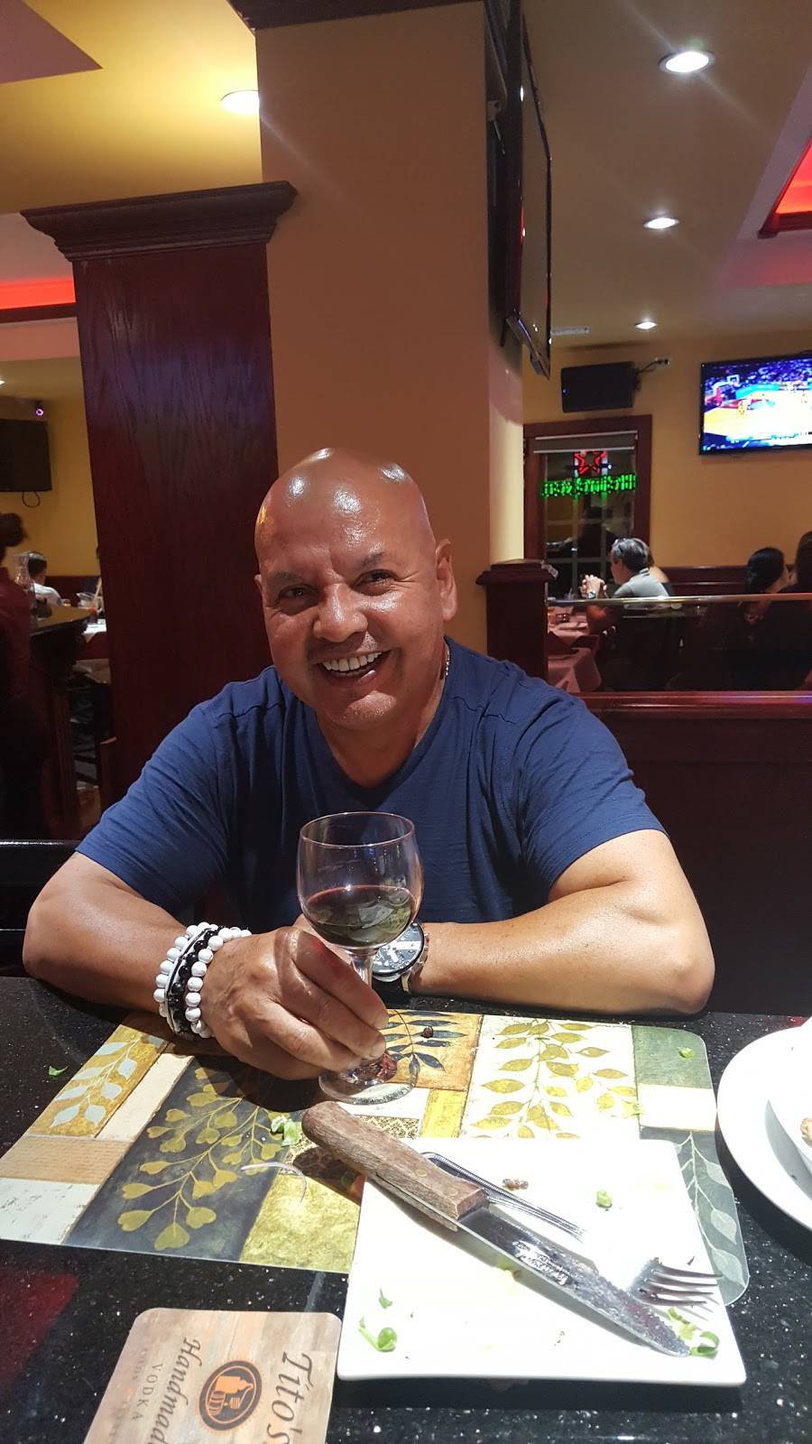 Lamplight Inn | restaurant | 169 Elmora Ave, Elizabeth, NJ 07202, USA | 9083525124 OR +1 908-352-5124