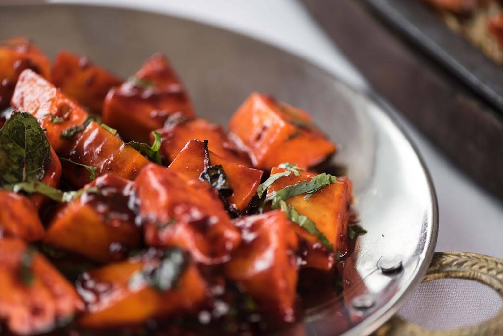 Atma Fine Indian Cuisine | restaurant | 3962 Boul St-Laurent, Montréal, QC H2W 1Y3, Canada | 5147988484 OR +1 514-798-8484