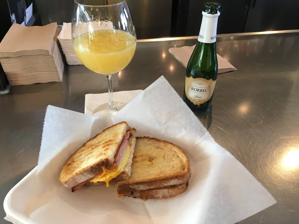 Goose Island | restaurant | 10000 West OHare Avenue, Chicago, IL 60666, USA | 8004667363 OR +1 800-466-7363