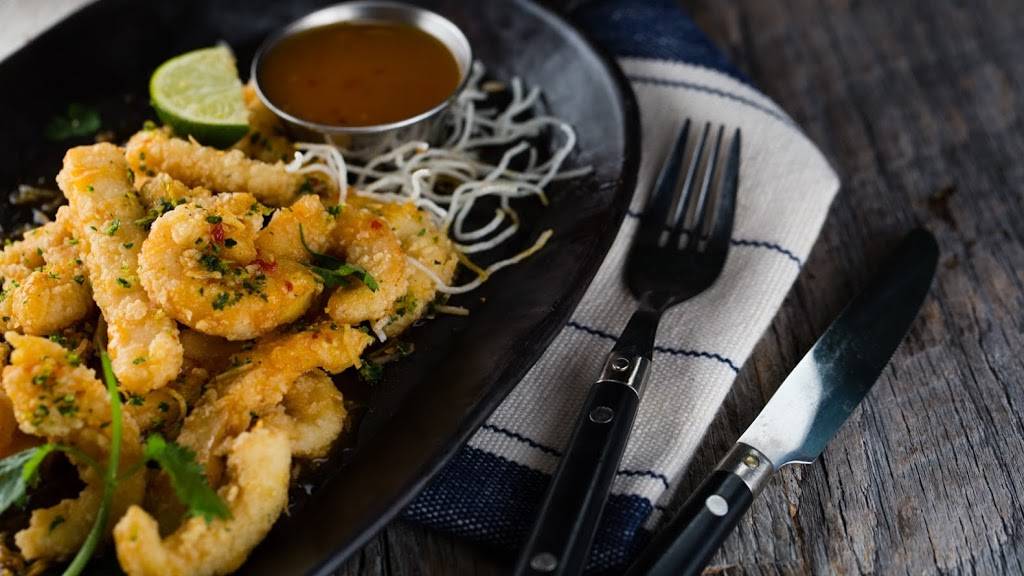 Milestones | restaurant | 150 Park Pl Blvd, Barrie, ON L4N 6N5, Canada | 7057227667 OR +1 705-722-7667