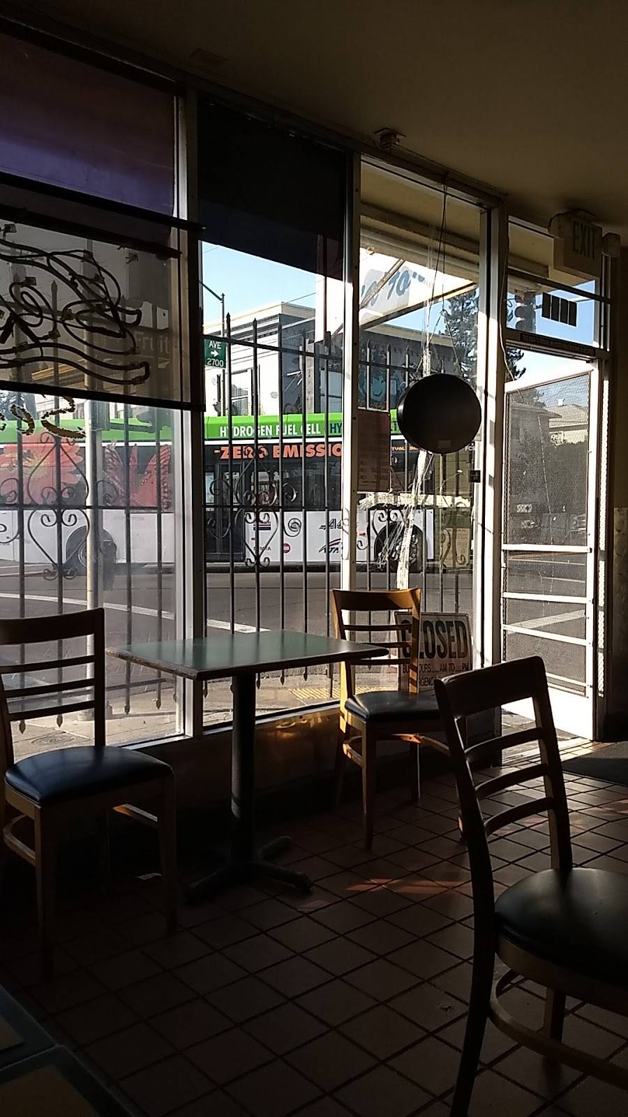 Las Palmas Super Burrito | restaurant | 2682 Fruitvale Ave, Oakland, CA 94601, USA | 5105346674 OR +1 510-534-6674